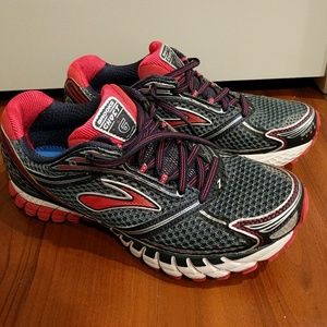 NEW Brooks Ghost Running Shoes